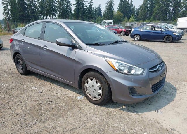 2015 HYUNDAI Accent