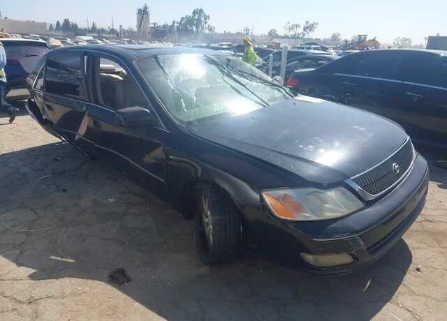 2000 TOYOTA Avalon