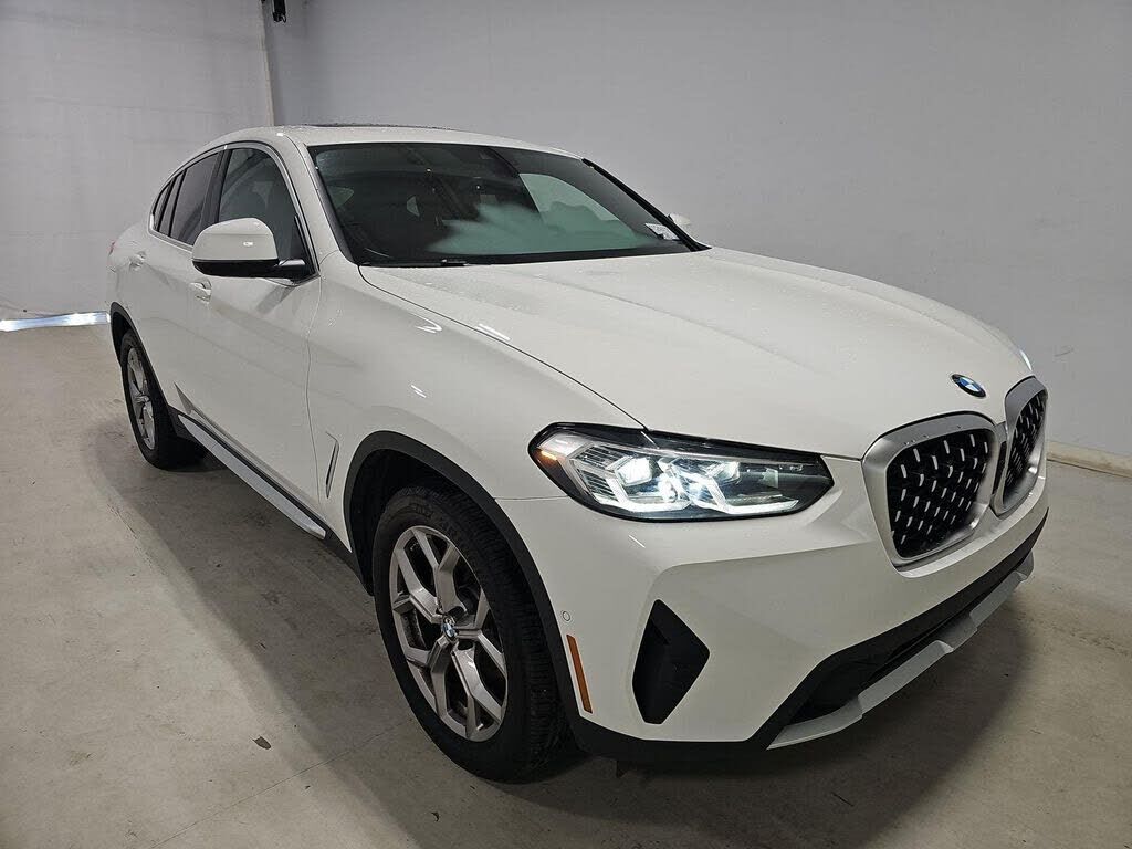 2023 BMW X4