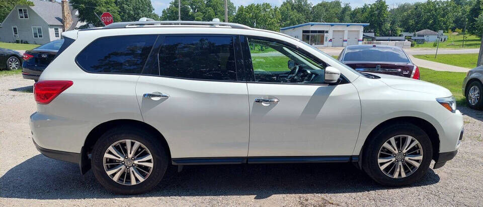 2018 NISSAN Pathfinder