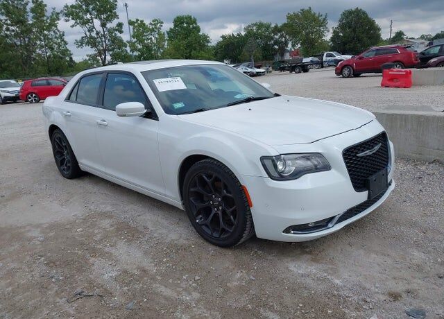 2020 CHRYSLER 300