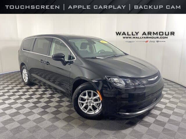 2023 CHRYSLER Voyager