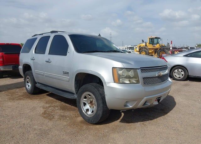2011 CHEVROLET Tahoe
