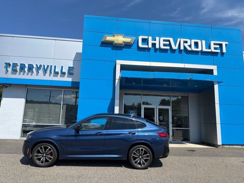 2023 BMW X4