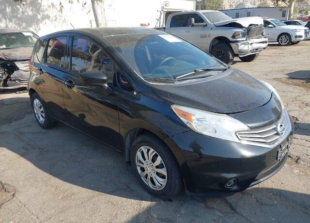 2016 NISSAN Versa