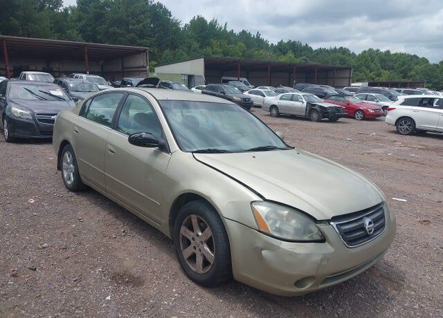 2002 NISSAN Altima
