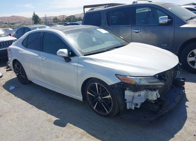2018 TOYOTA Camry