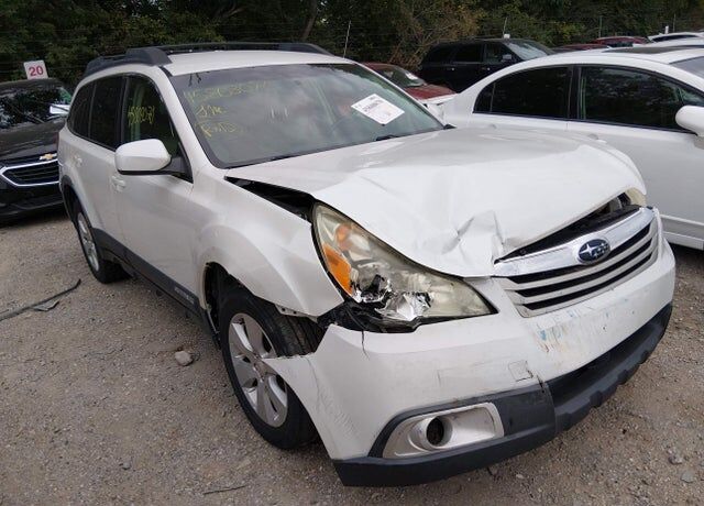 2010 SUBARU Outback