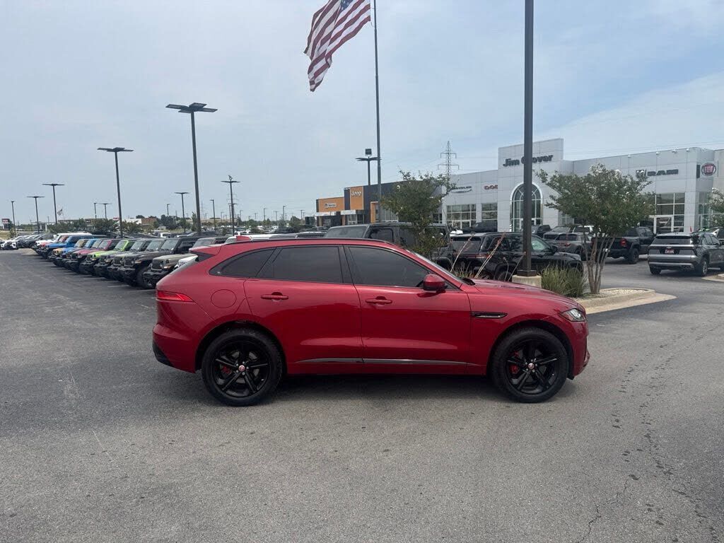2018 JAGUAR F-Pace