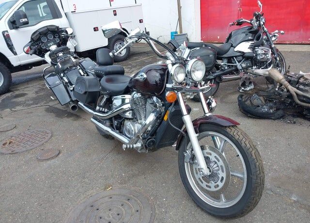 2004 HONDA VT1100C