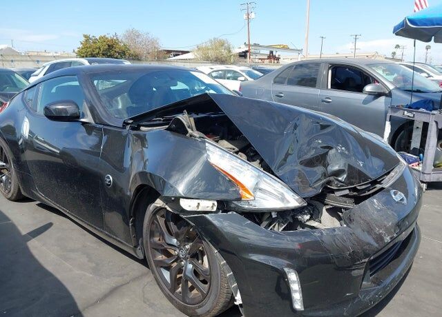 2017 NISSAN 370Z