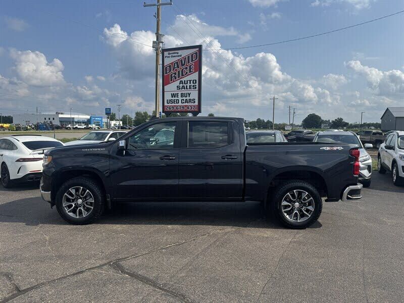 2024 CHEVROLET Silverado