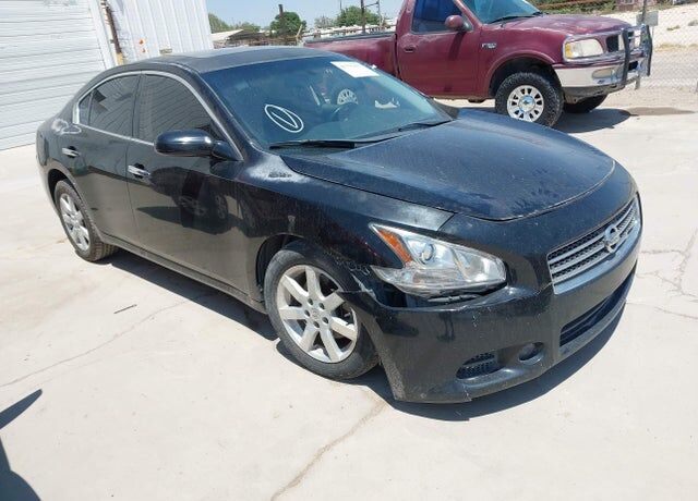 2011 NISSAN Maxima
