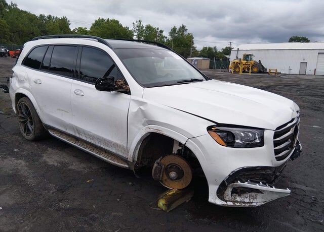 2025 MERCEDES-BENZ GLS-Class