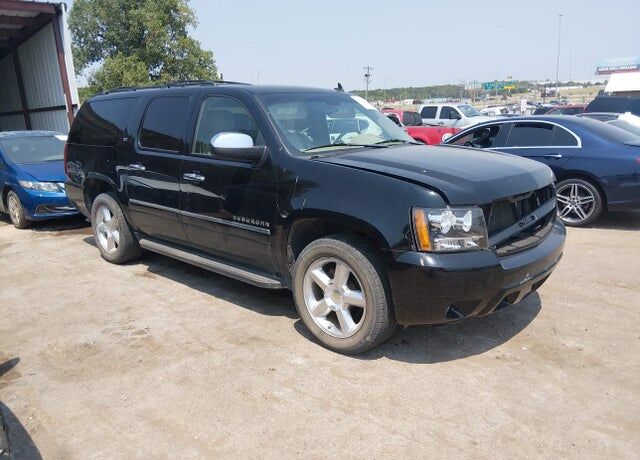 2011 CHEVROLET Suburban