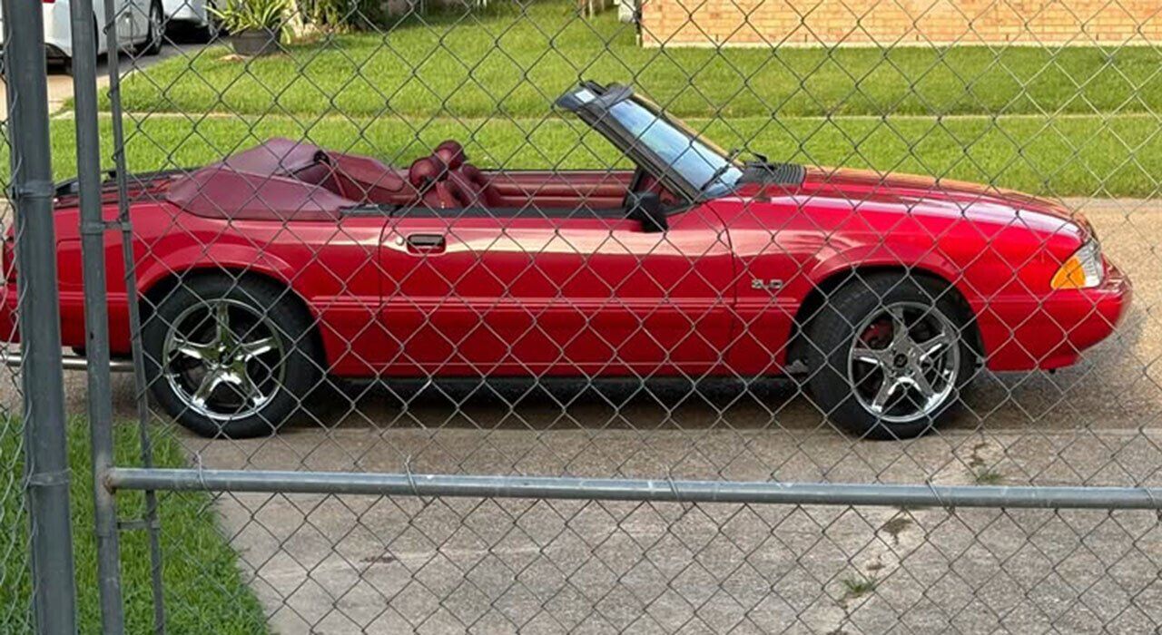 1992 FORD Mustang