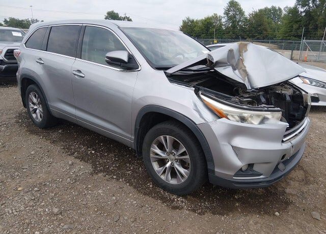 2015 TOYOTA Highlander