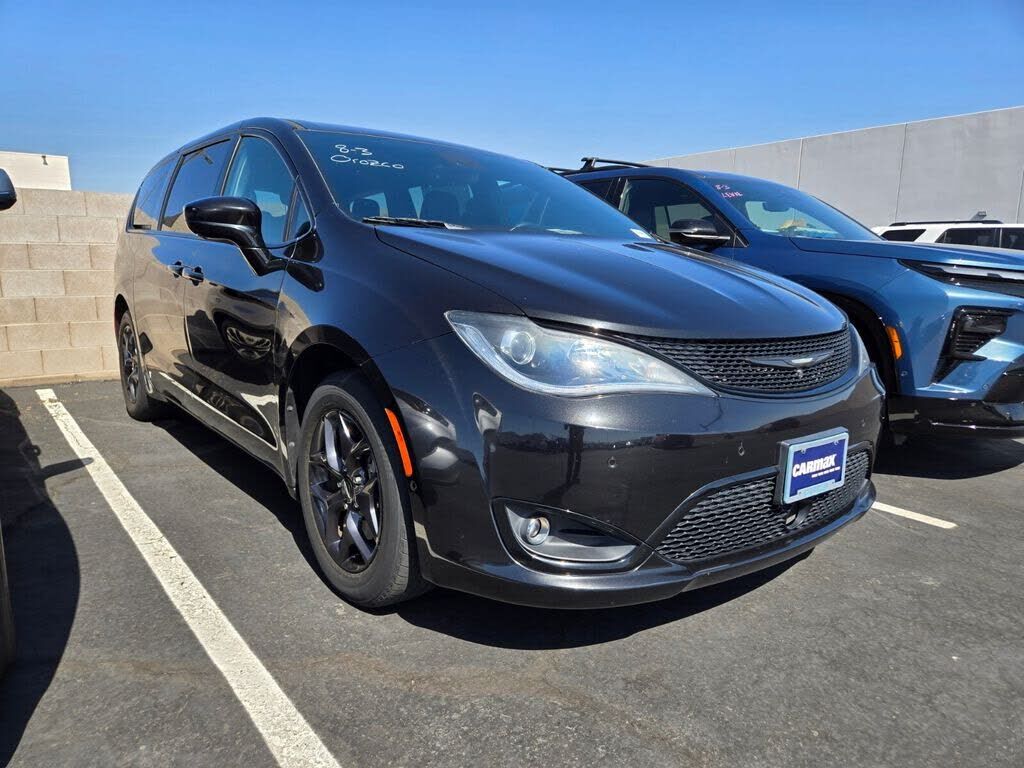 2019 CHRYSLER Pacifica