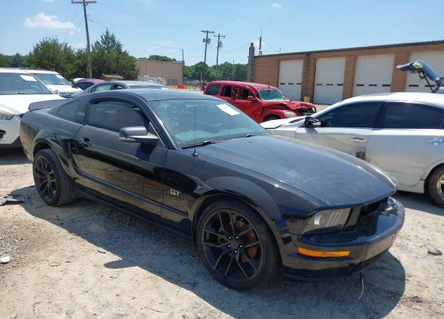 2005 FORD Mustang