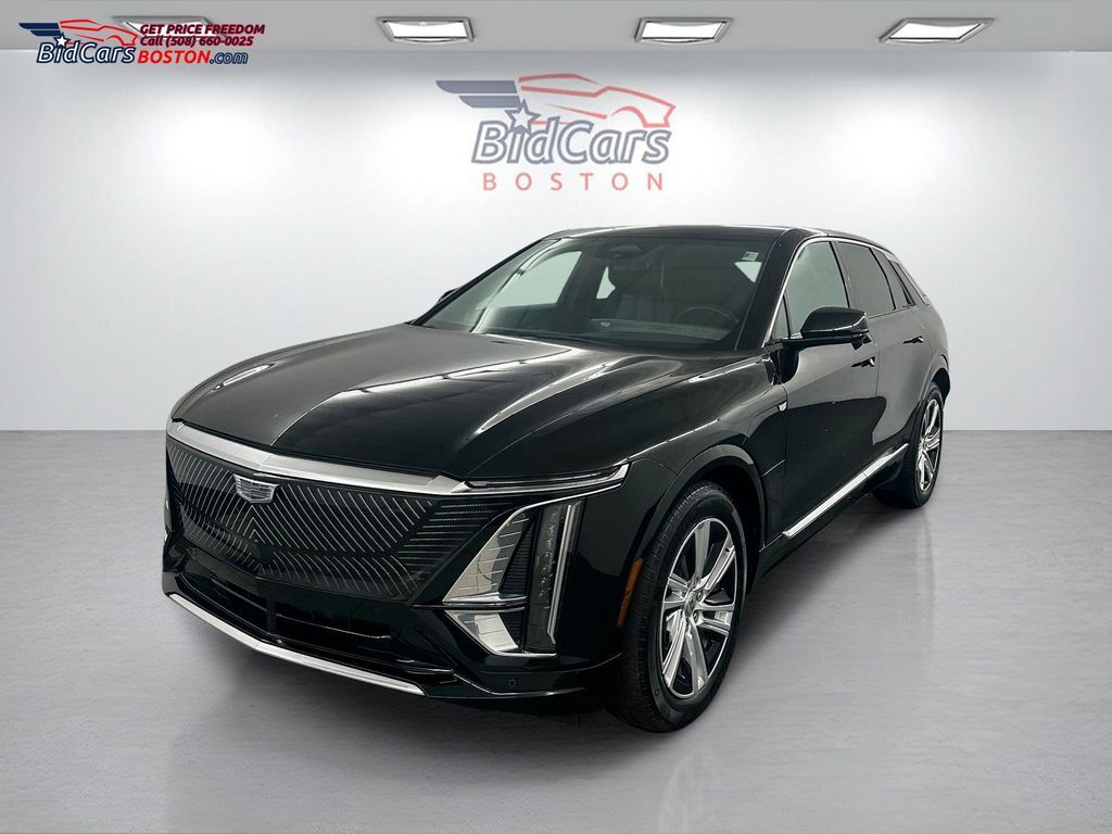 2024 CADILLAC Lyriq