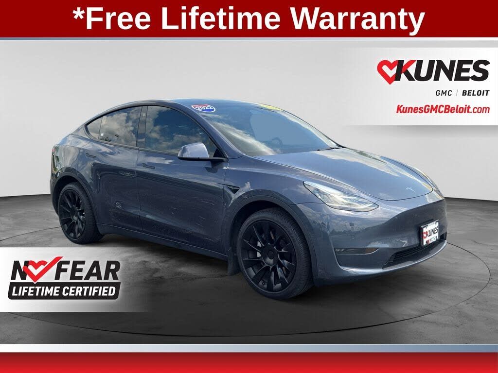 2022 TESLA Model Y
