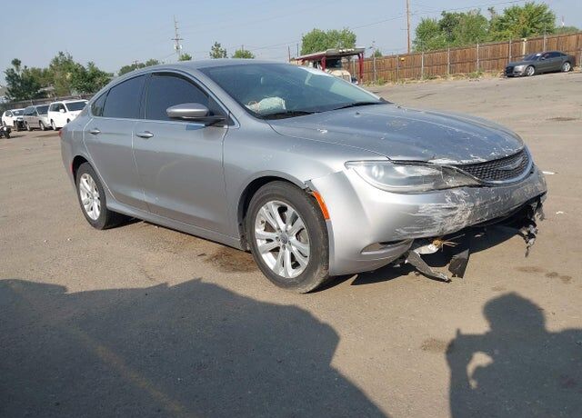 2015 CHRYSLER 200