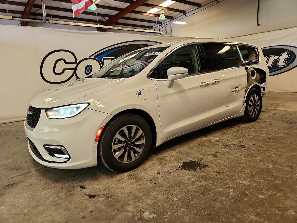 2022 CHRYSLER Pacifica