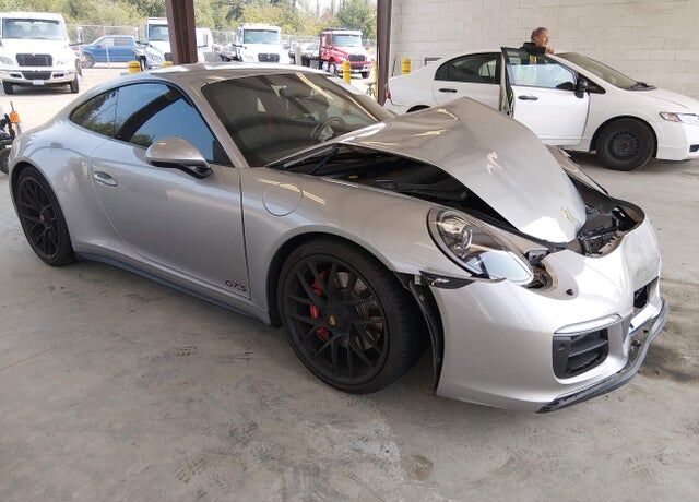 2019 PORSCHE 911
