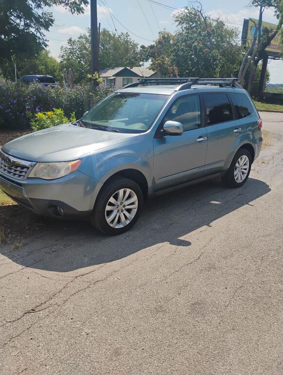 2011 SUBARU Forester