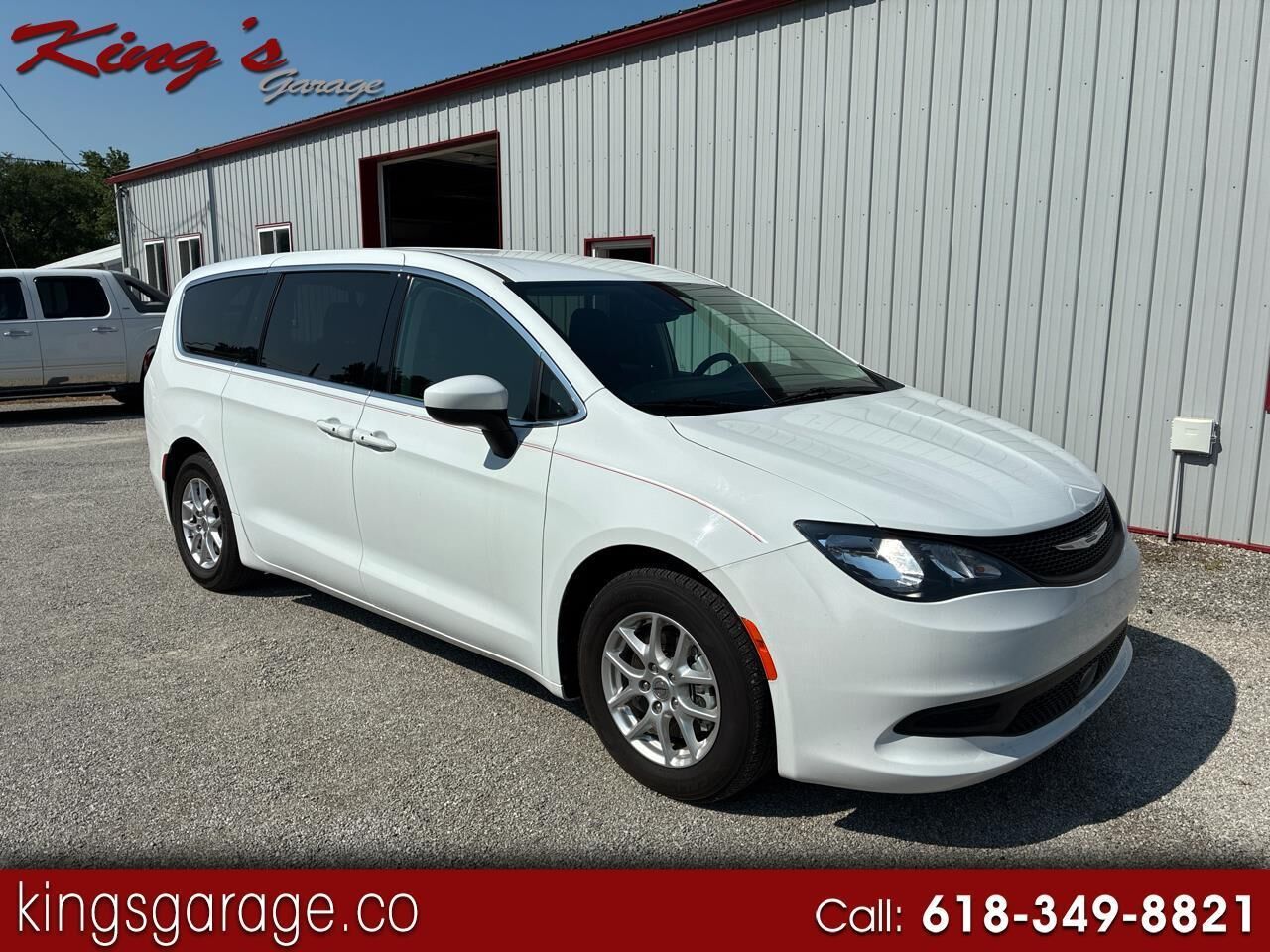 2023 CHRYSLER Voyager