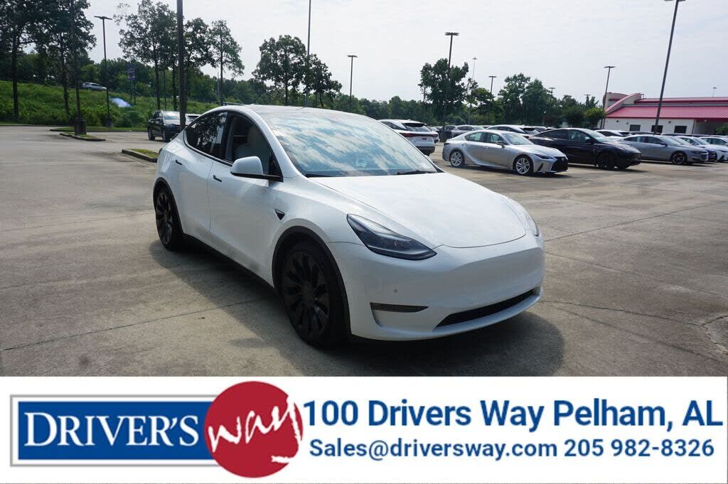2022 TESLA Model Y