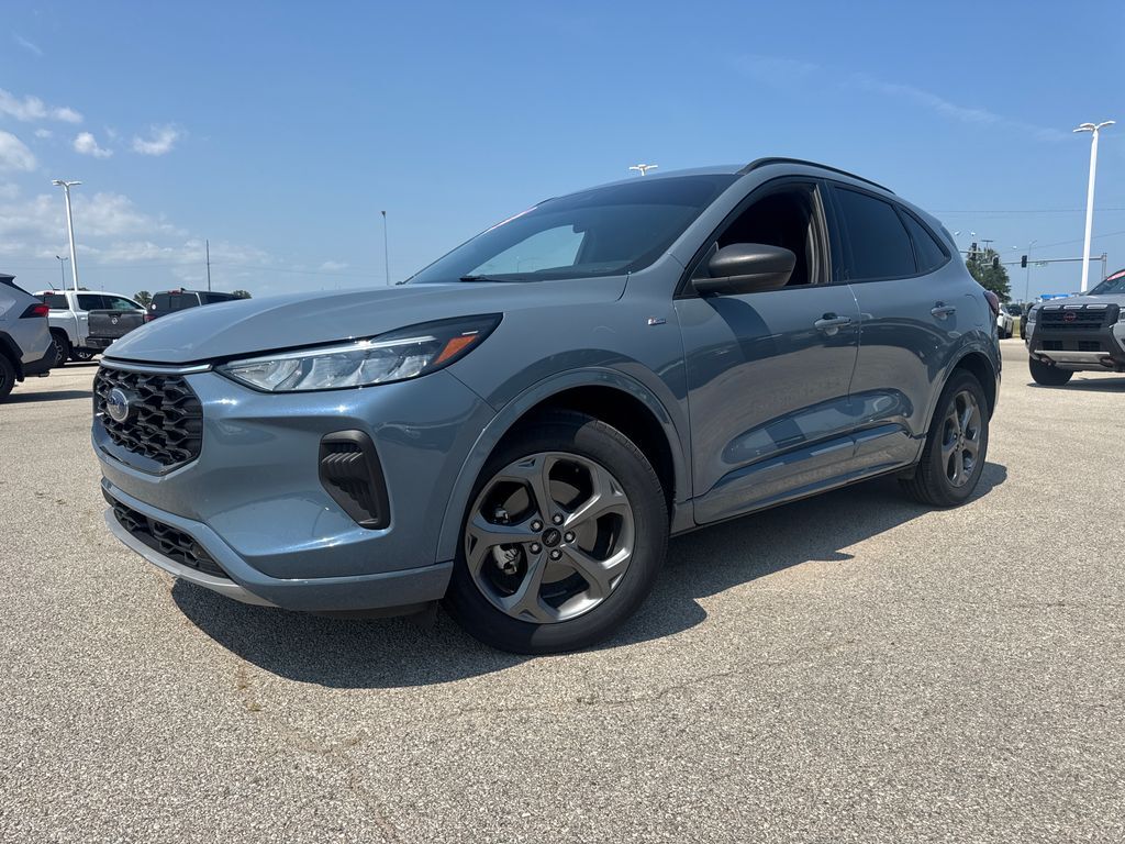 2024 FORD Escape
