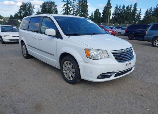 2014 CHRYSLER Town and Country