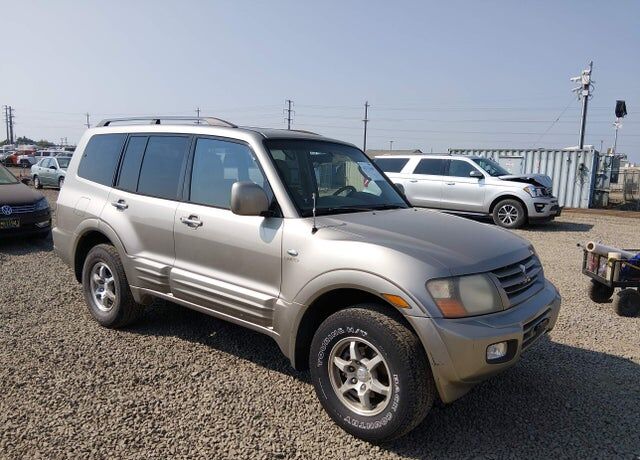 2002 MITSUBISHI Montero