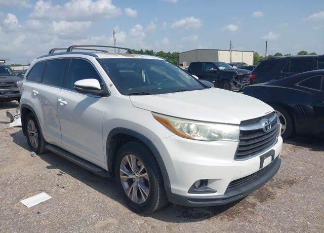 2015 TOYOTA Highlander