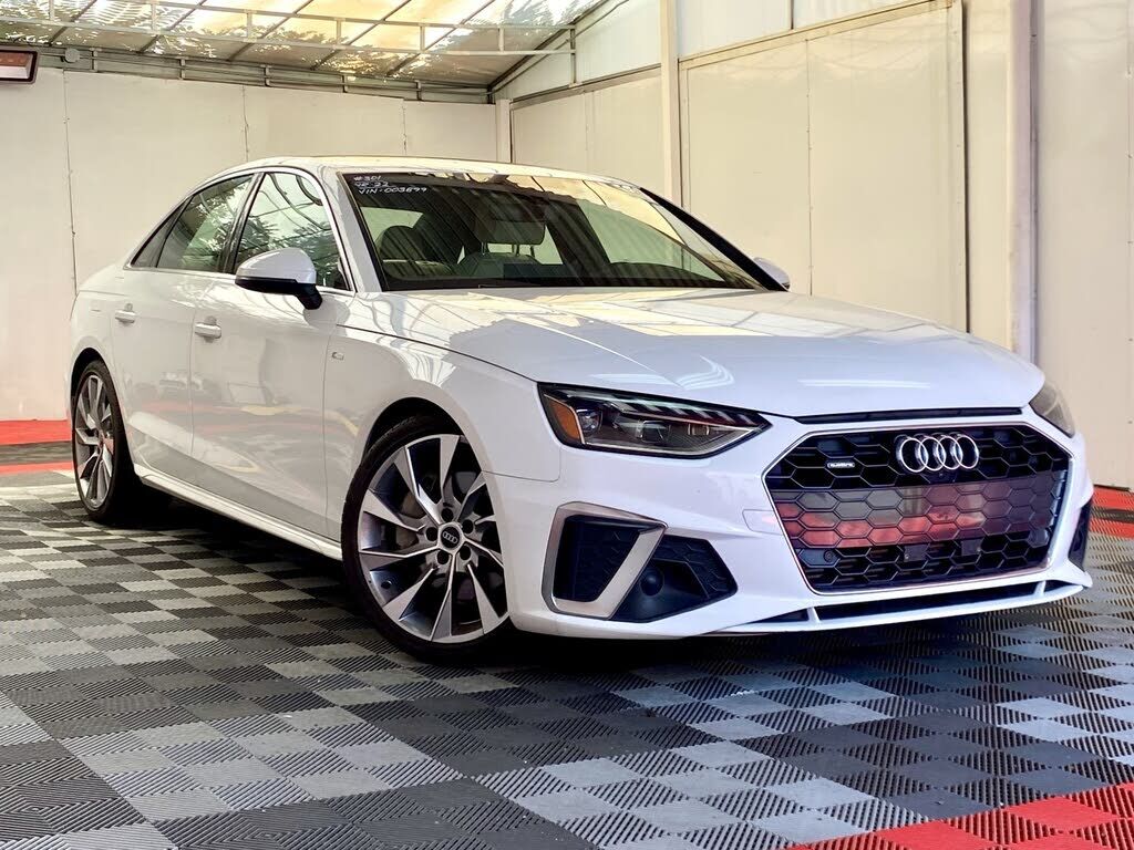 2022 AUDI A4