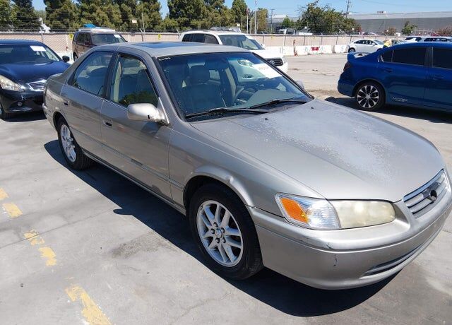 2001 TOYOTA Camry