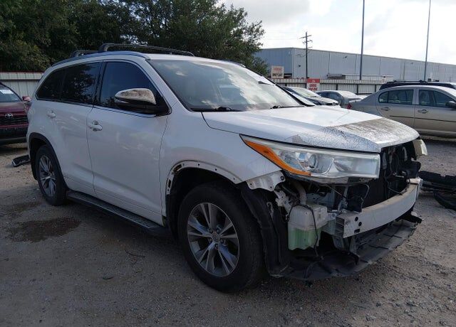 2014 TOYOTA Highlander