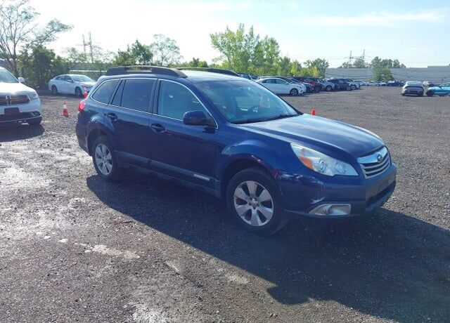 2010 SUBARU Outback