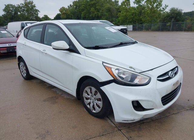 2015 HYUNDAI Accent