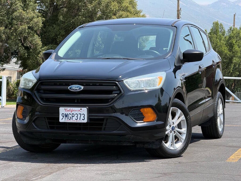 2017 FORD Escape