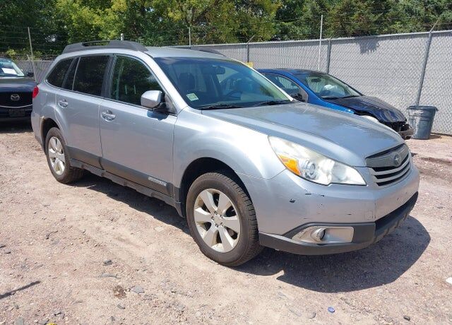 2012 SUBARU Outback