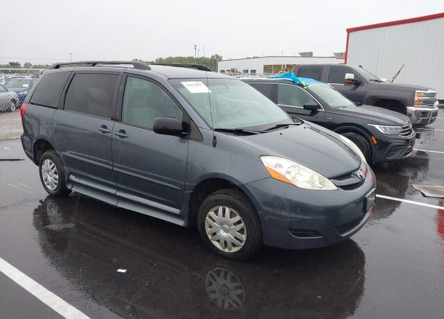 2009 TOYOTA Sienna