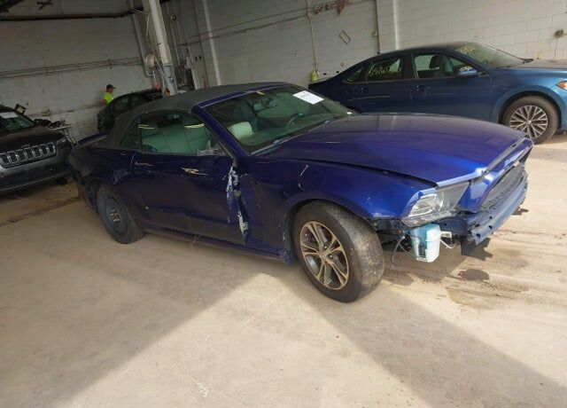 2013 FORD Mustang
