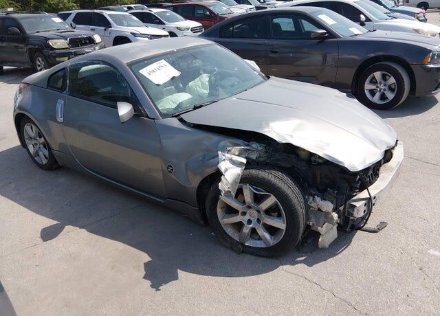 2004 NISSAN 350Z