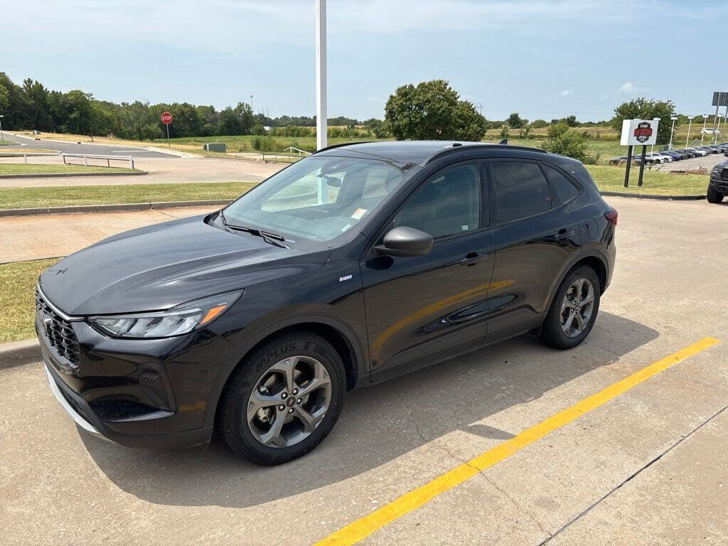 2025 FORD Escape