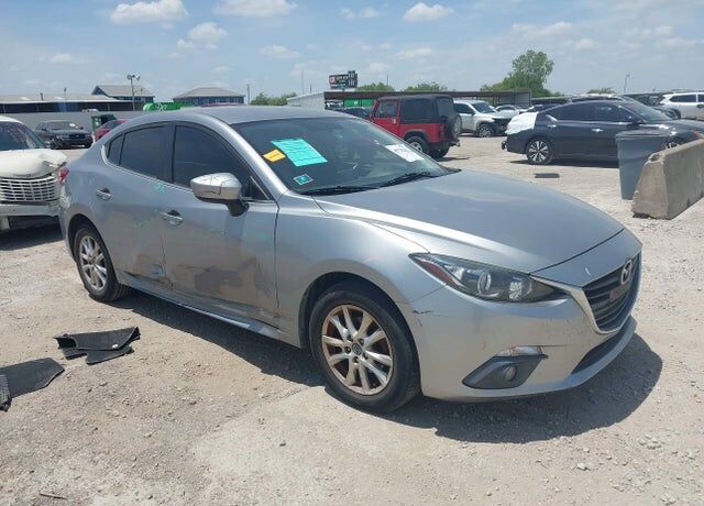2015 MAZDA Mazda3