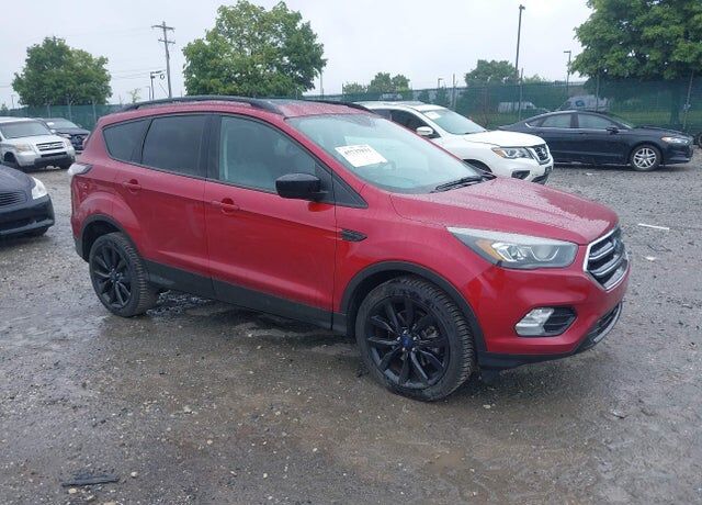 2017 FORD Escape