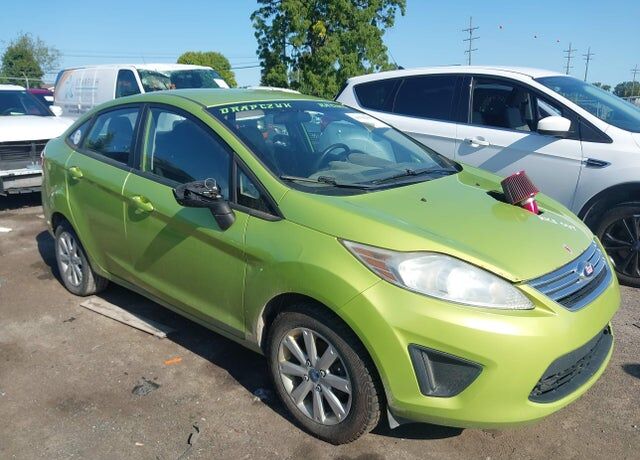 2013 FORD Fiesta