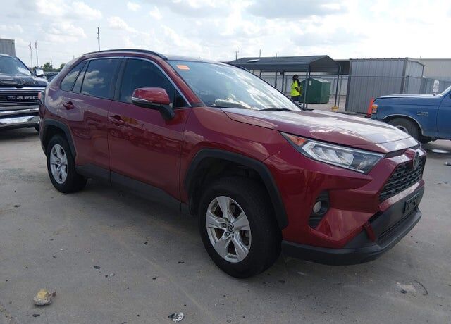 2019 TOYOTA RAV4
